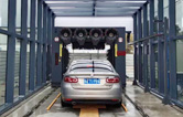 隴原大地某用戶全自動(dòng)洗車(chē)機(jī)交付使用！整體機(jī)身潮流化熏黑處理，彰顯品質(zhì)，更源于林頓對(duì)洗車(chē)設(shè)備事業(yè)的那份執(zhí)與追求！
