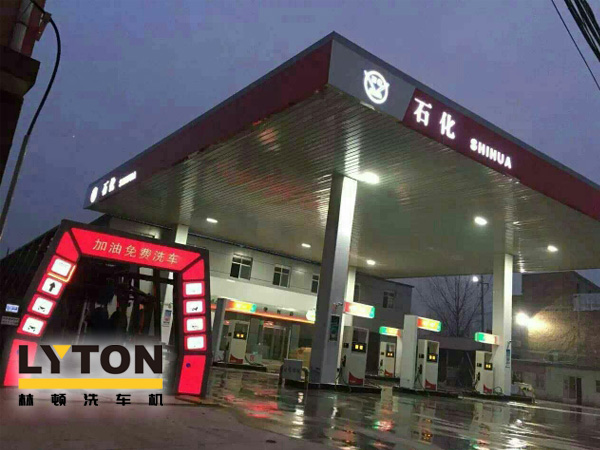 全自動(dòng)洗車機(jī)設(shè)備——加油站、洗車店青睞!車友喜愛!Why?