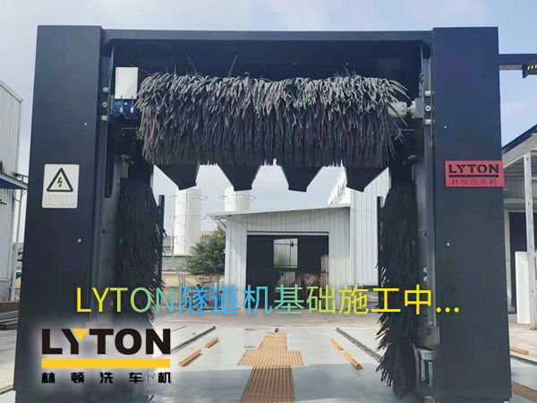 洗得干不干凈、“穩(wěn)定性”和“性價(jià)比”、“收益”評判一臺全自動洗車機(jī)好壞
