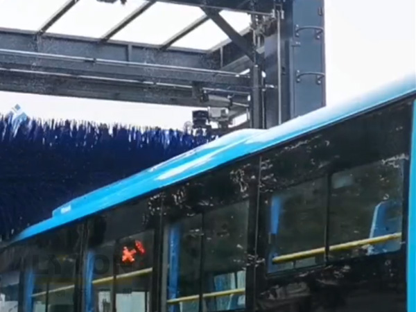 林頓全自動洗車機 往復大巴、通道大巴洗車設備應用盡有